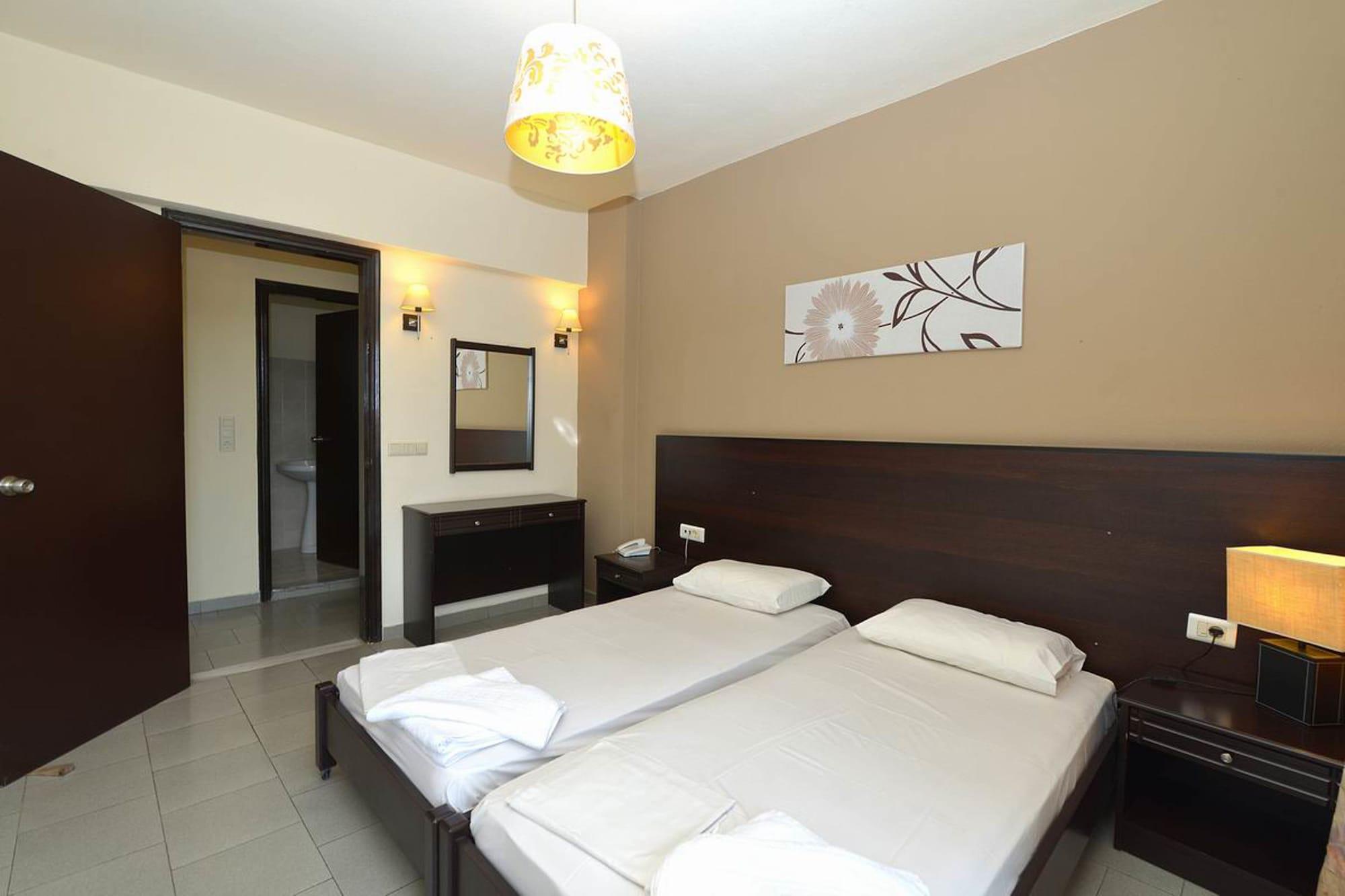 Ialysos City Hotel Экстерьер фото
