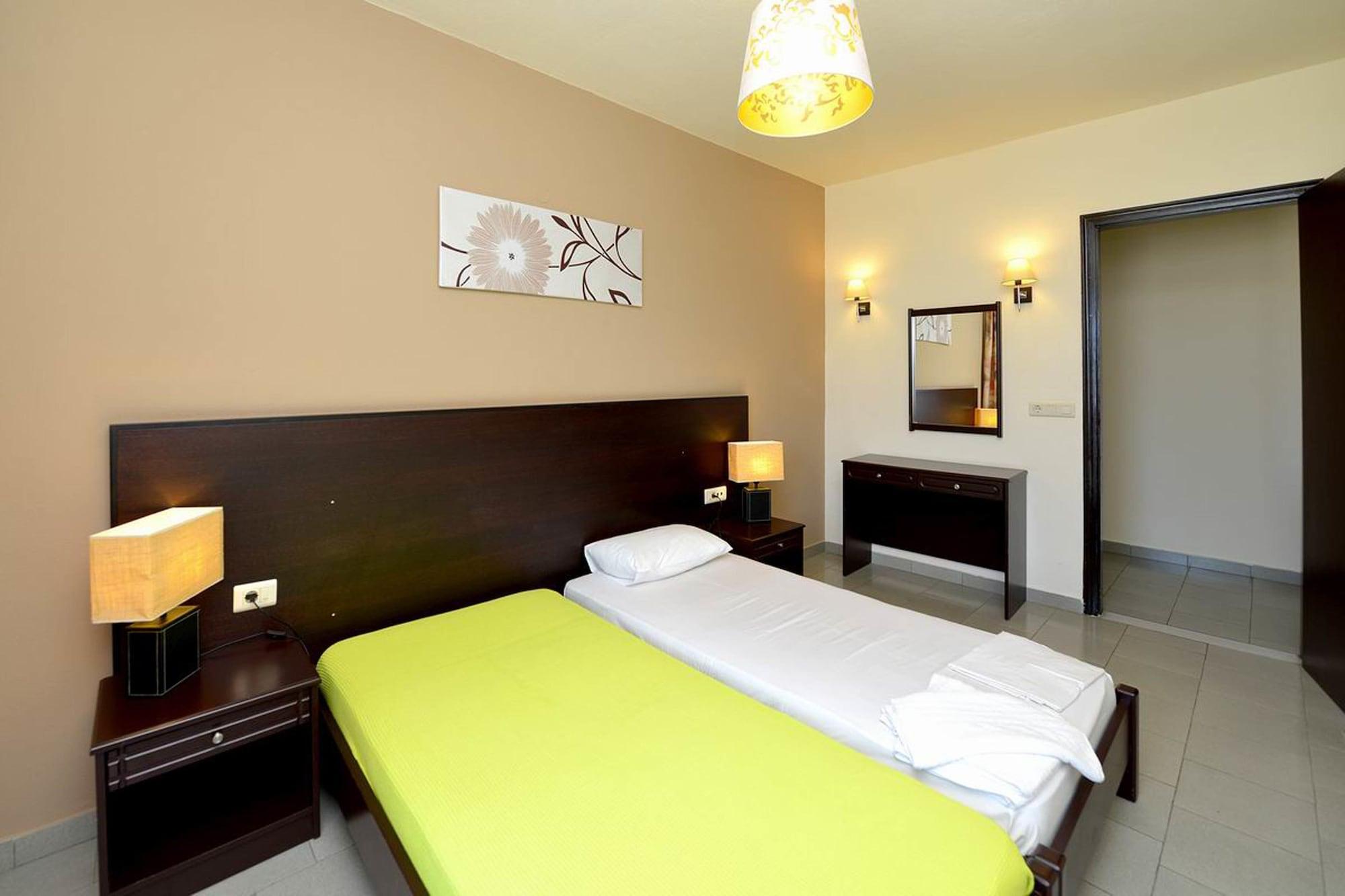 Ialysos City Hotel Экстерьер фото
