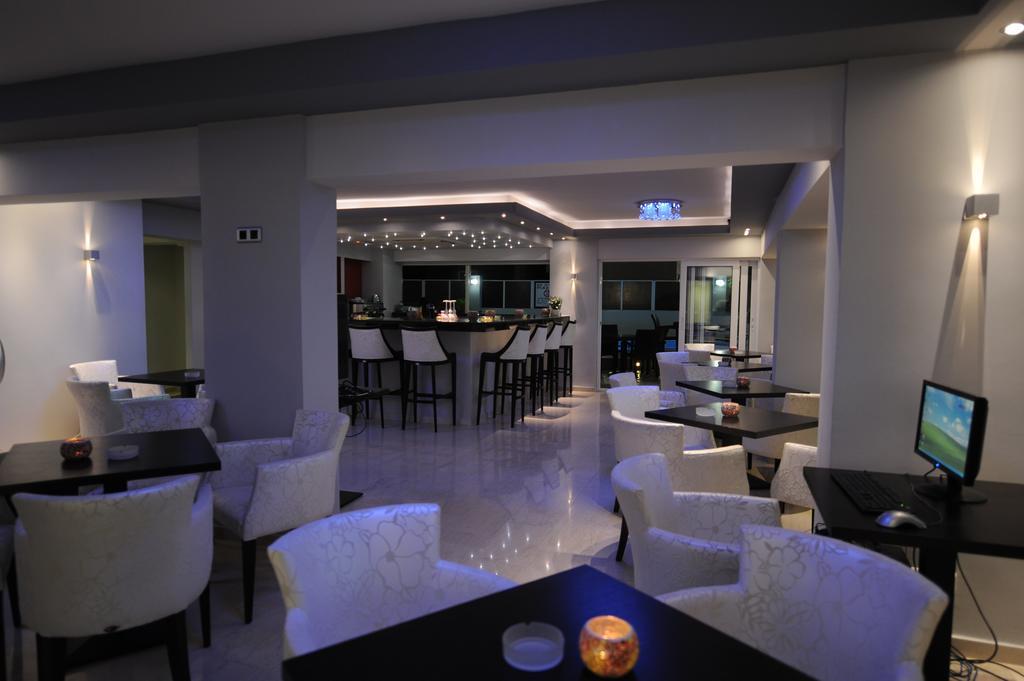 Ialysos City Hotel Экстерьер фото